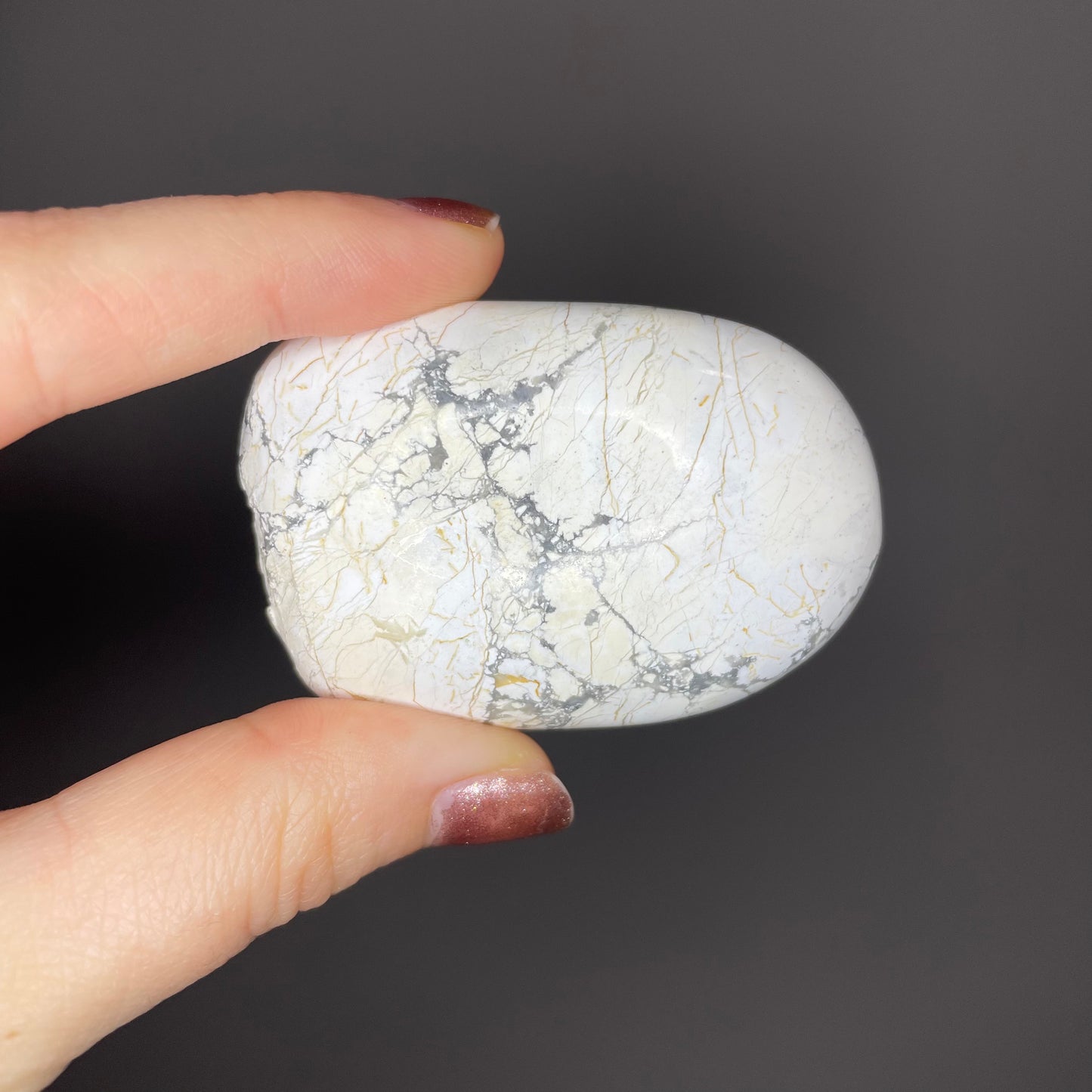 Howlite Palm Stones (Low Quality)