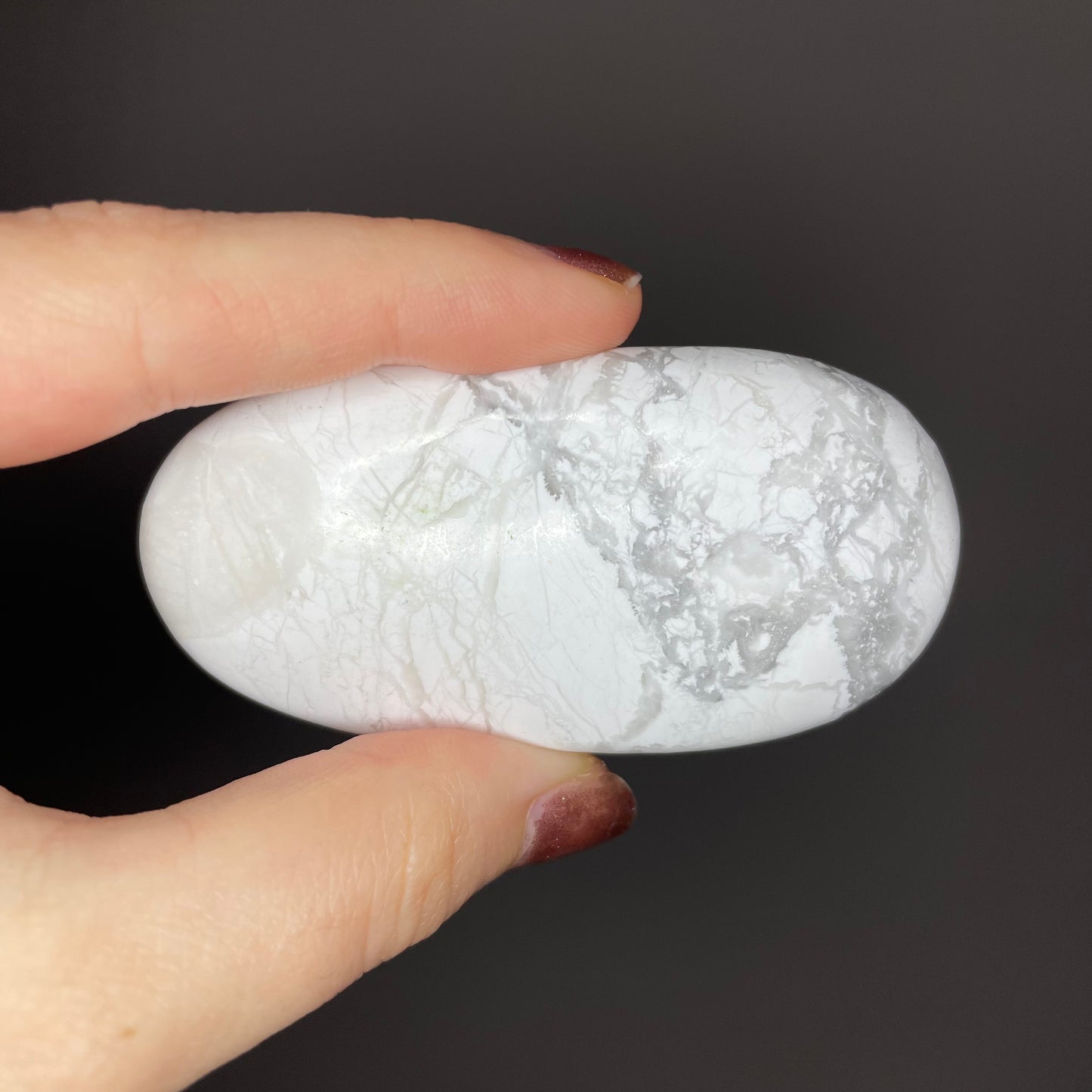 Howlite Palm Stones (Low Quality)