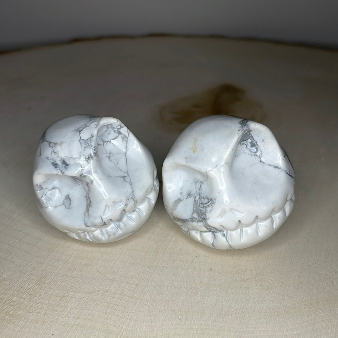 Howlite Jack Skull